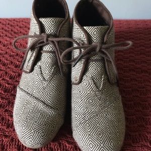 Toms Booties